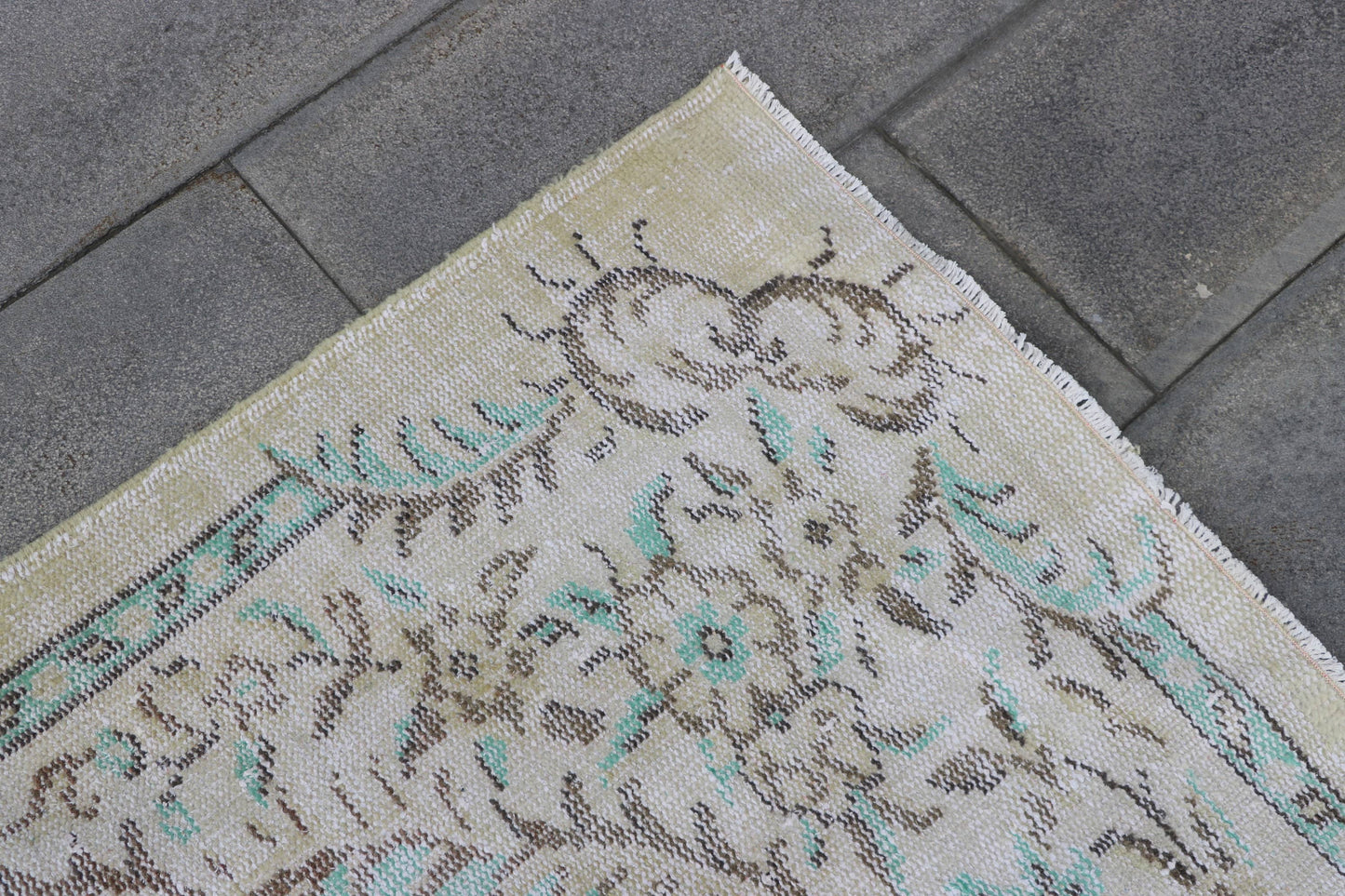 Large Vintage Turkish Anatolian Oushak Rug for Bedroom