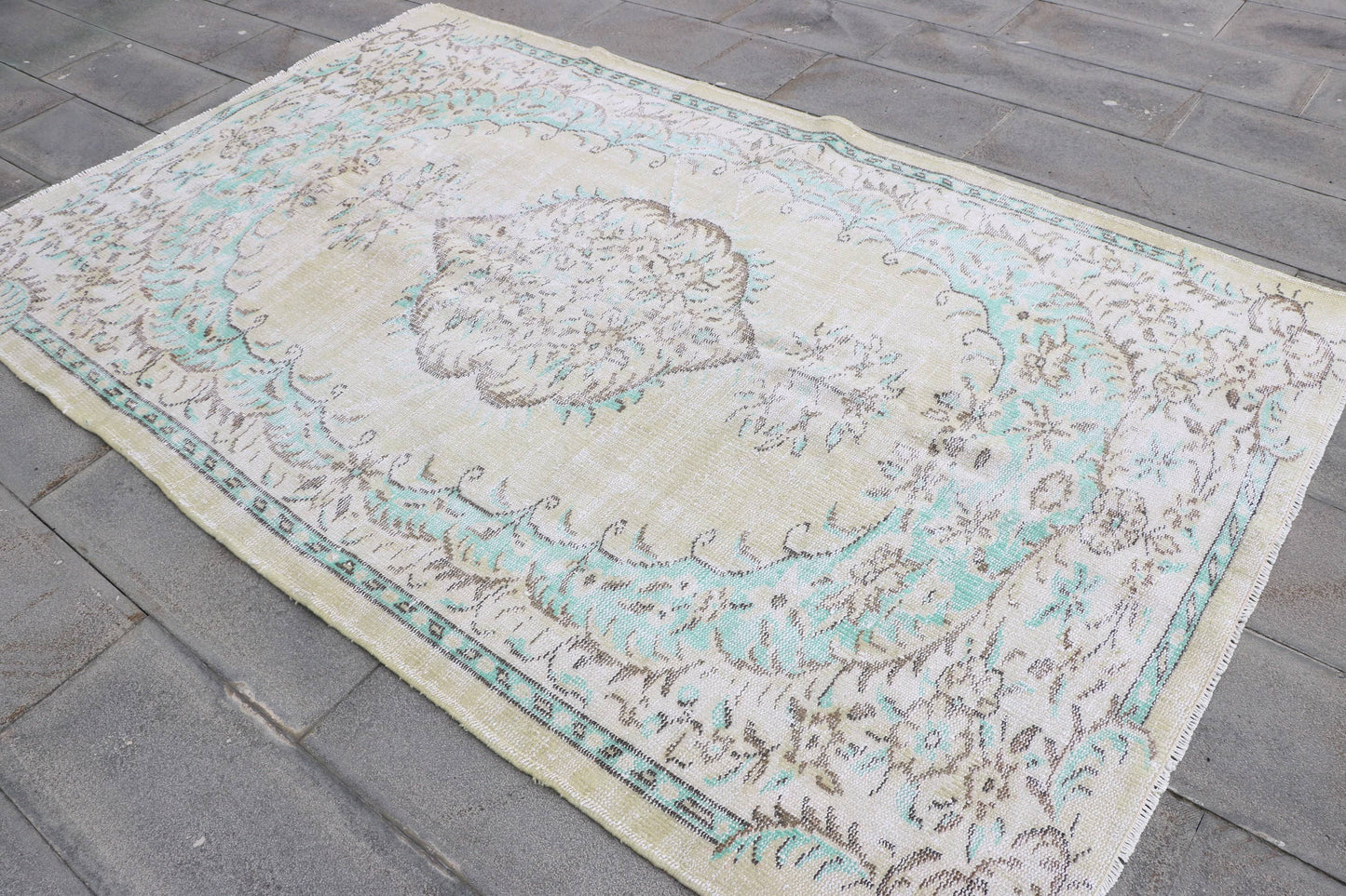 Large Vintage Turkish Anatolian Oushak Rug for Bedroom