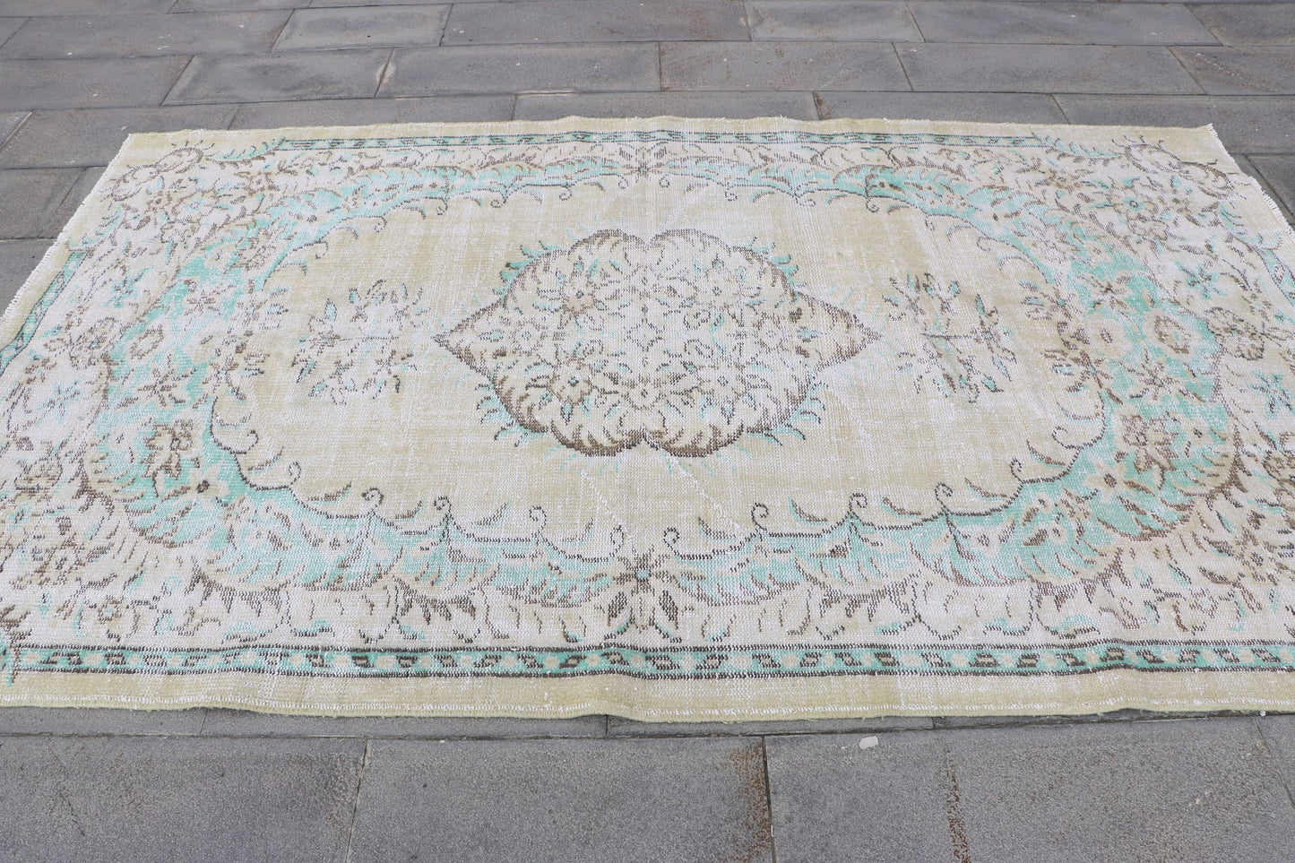 Large Vintage Turkish Anatolian Oushak Rug for Bedroom