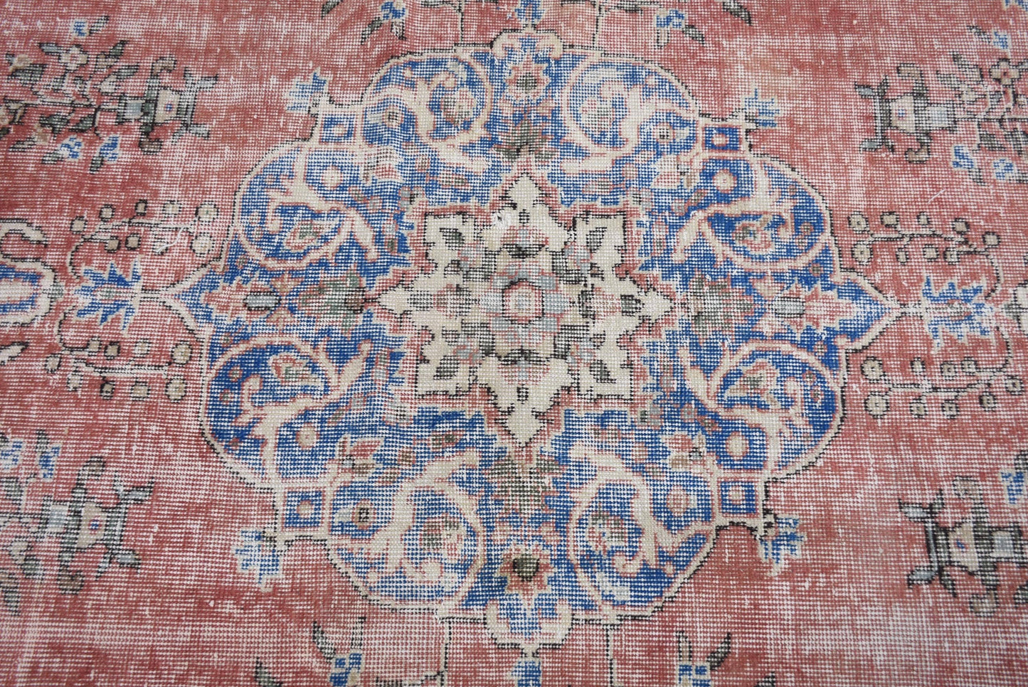 Vintage Classic Wool Rug: Red & Blue Intricate Design