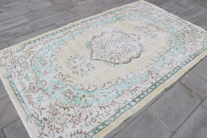 Large Vintage Turkish Anatolian Oushak Rug for Bedroom