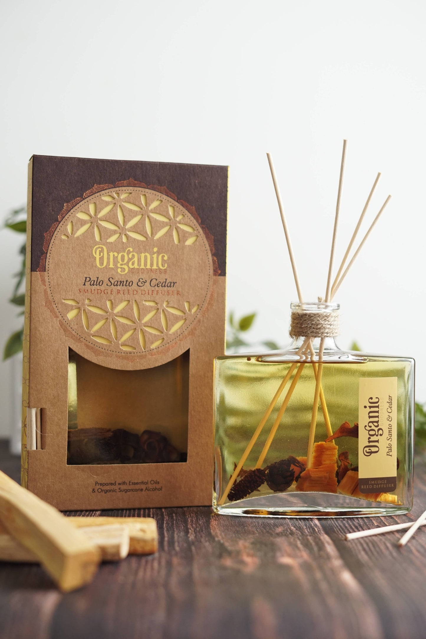 Organic Goodness Smudge Reed Diffuser - Palo Santo & Cedar