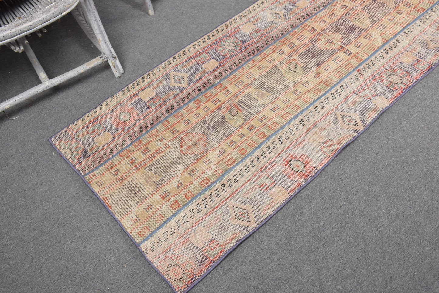 Vintage Turkish Rug 2,6x6,3 ft, Beige Polka dot Wool Rug