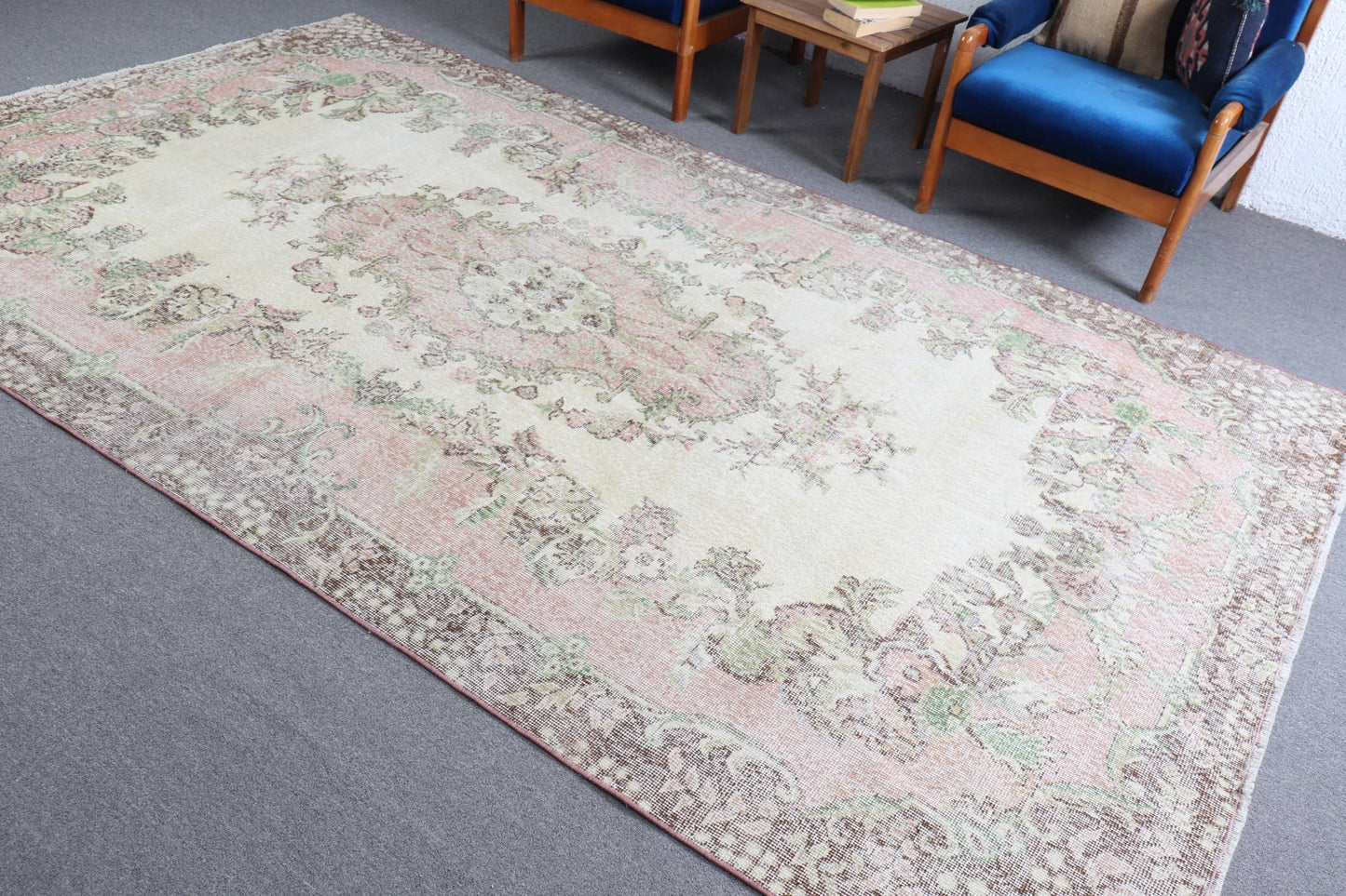 Vintage Turkish Rug 6,3x8 ft (193x244 cm), Beige Wool Rug