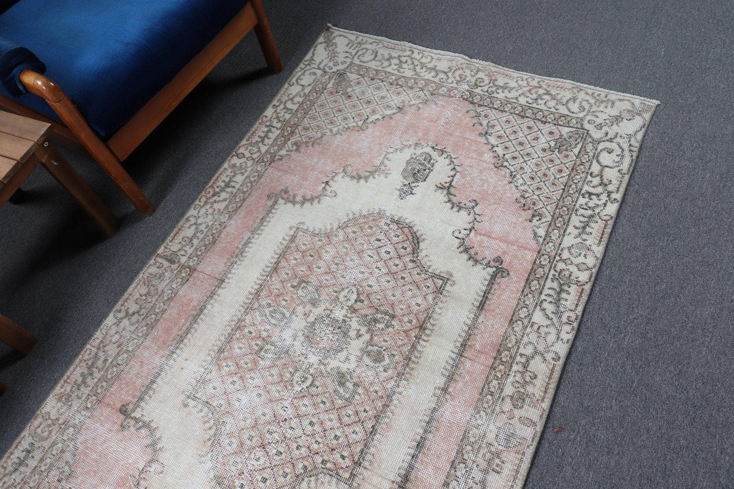 Turkish Accent Rug 3,5x6,5 ft (108x198 cm), Beige Abstract Vintage Rug