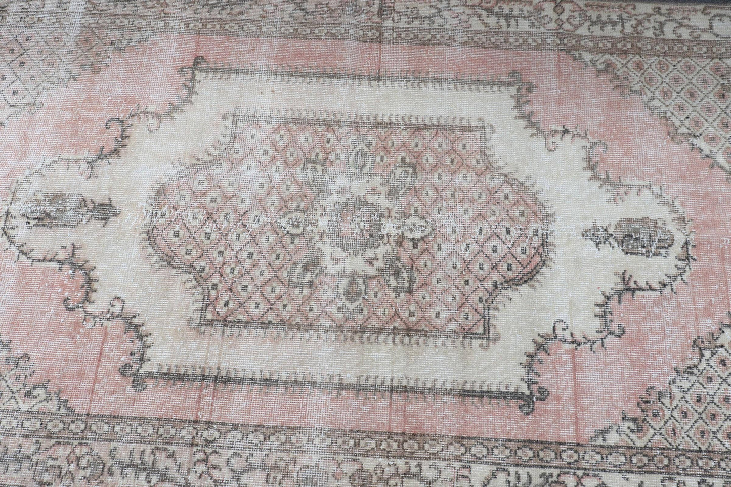 Turkish Accent Rug 3,5x6,5 ft (108x198 cm), Beige Abstract Vintage Rug