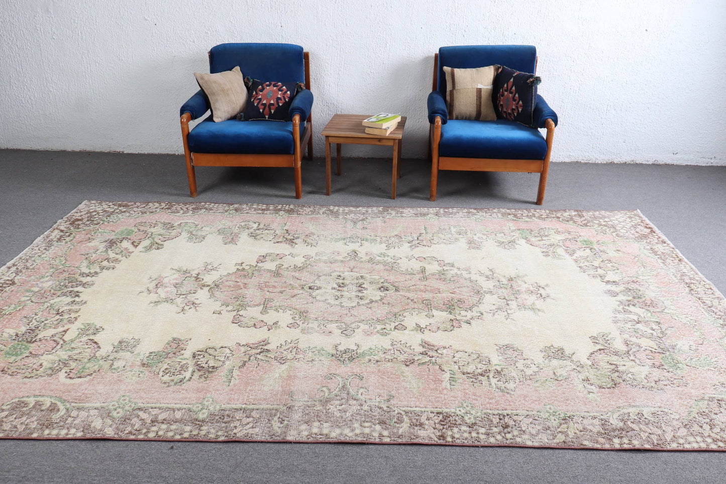 Vintage Turkish Rug 6,3x8 ft (193x244 cm), Beige Wool Rug