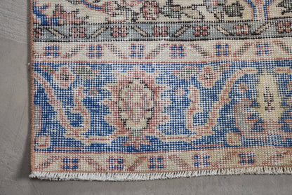 Vintage Classic Wool Rug: Red & Blue Intricate Design