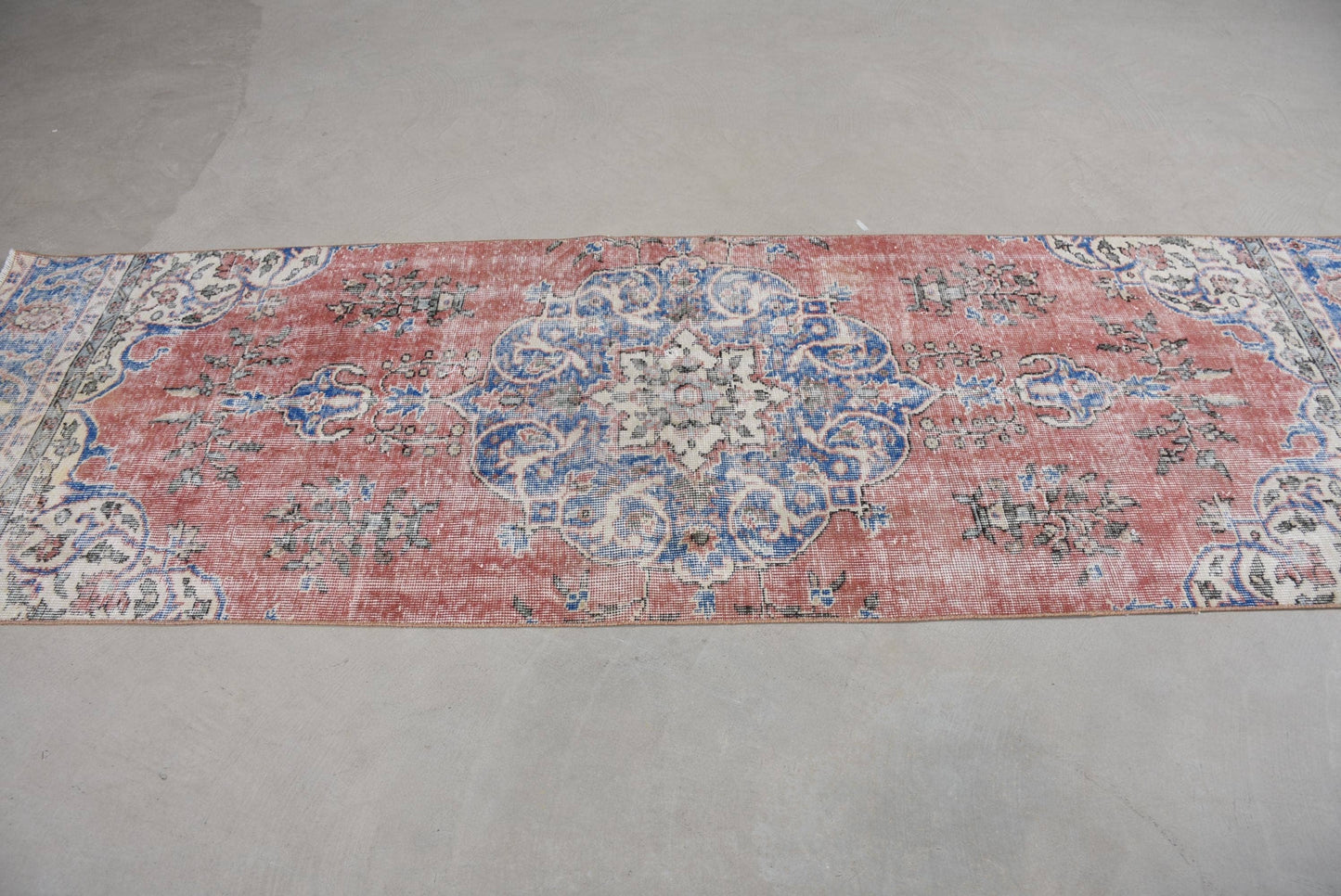 Vintage Classic Wool Rug: Red & Blue Intricate Design